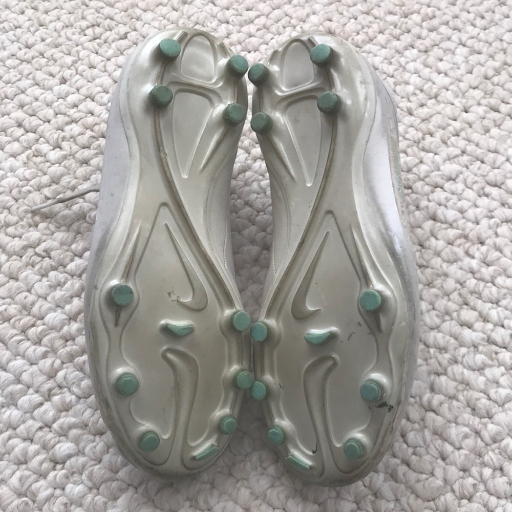 Nike cleats - Picture 5 of 7